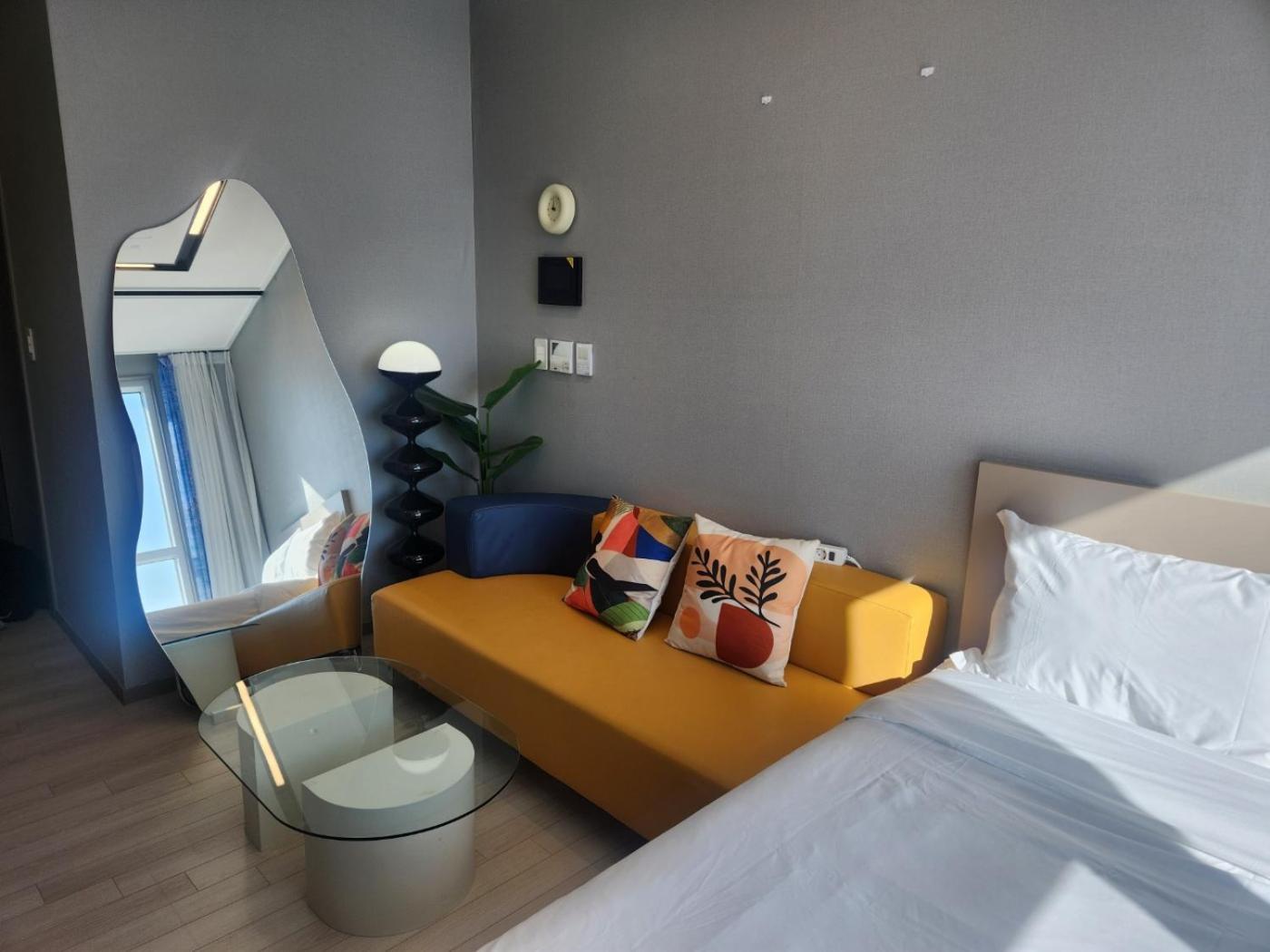 Apartment Brand New With Family *