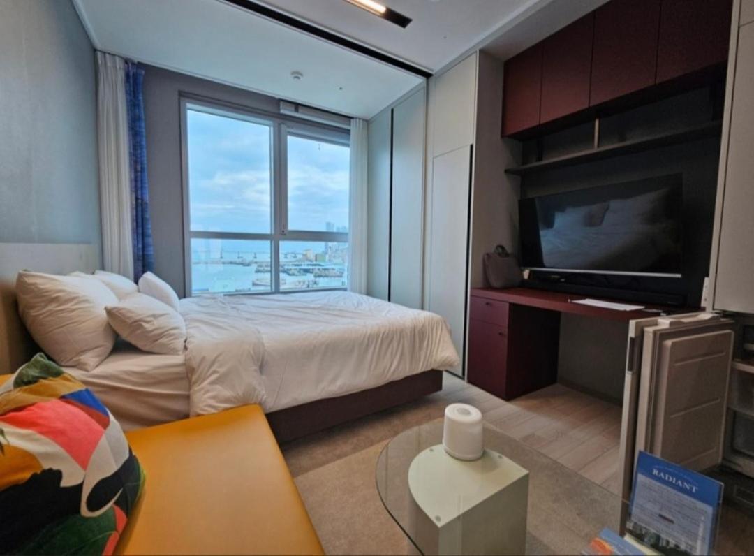 Apartment Brand New With Family