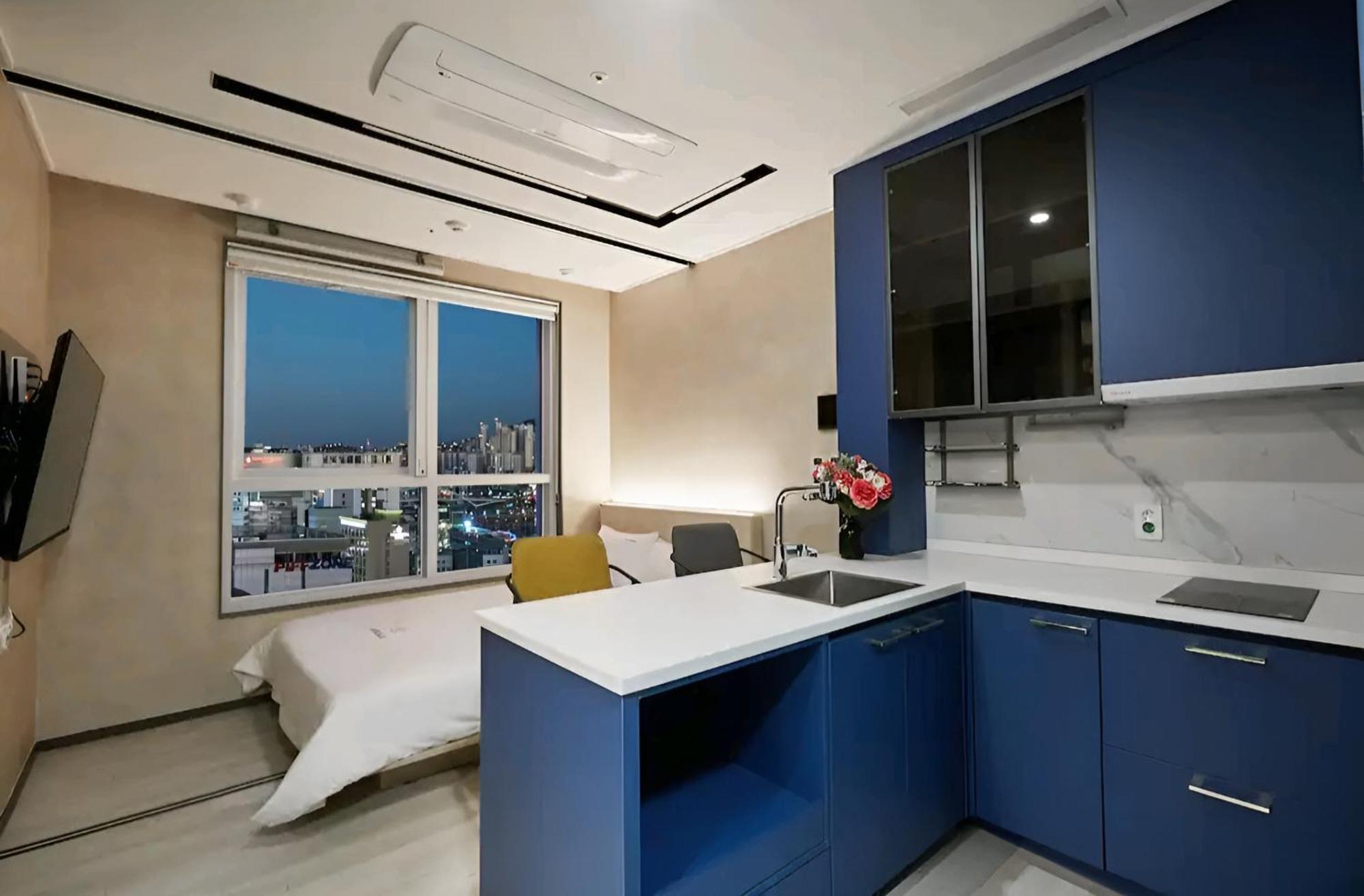 Apartment Brand New With Family